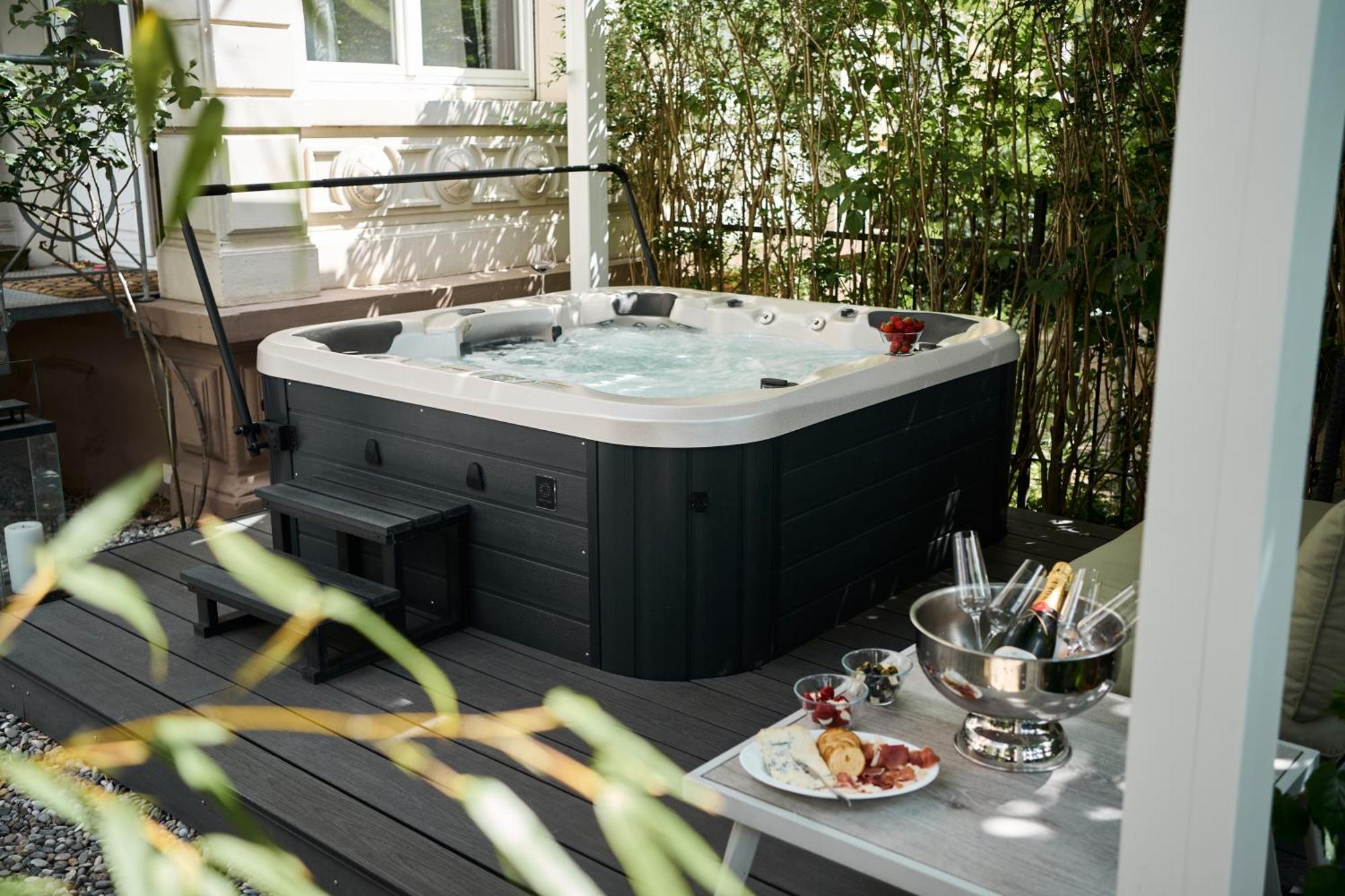 Holiday home Historical Luxury Homes - Stadtvilla Mit Jacuzzi Und Garten *